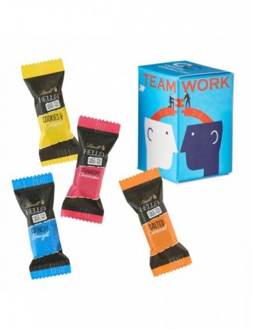 Mini Promo-Tower mit Hello Mini Stick Mix von Lindt